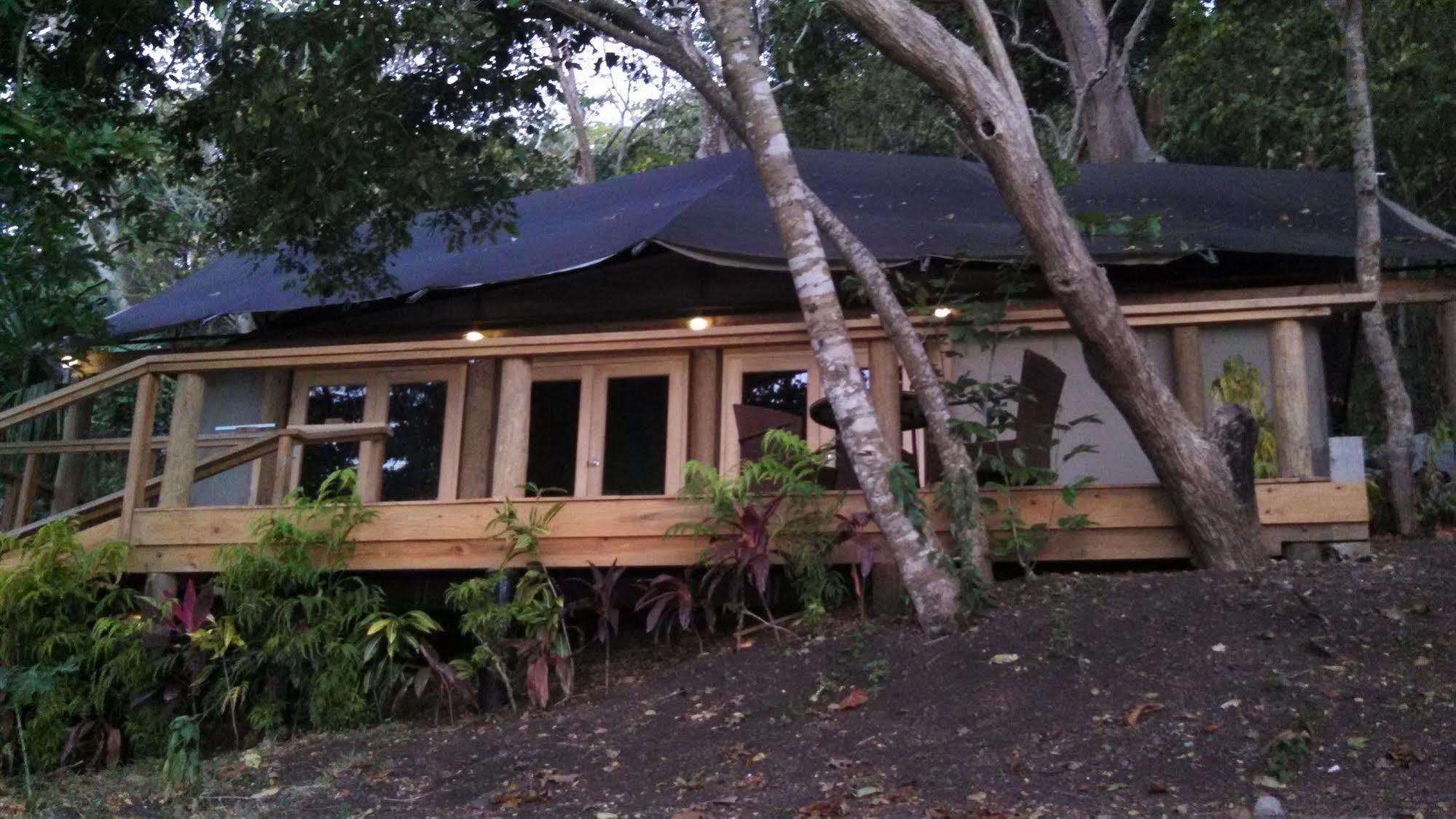 Sau Bay Resort - Off Taveuni Na Sau Bay ภายนอก รูปภาพ